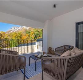 5 bedroom villa with pool near Crikvenica, sleeps 10